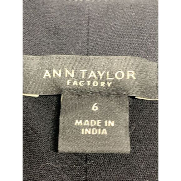 005 Ann Taylor black side zip pant size 6 - Picture 4 of 6